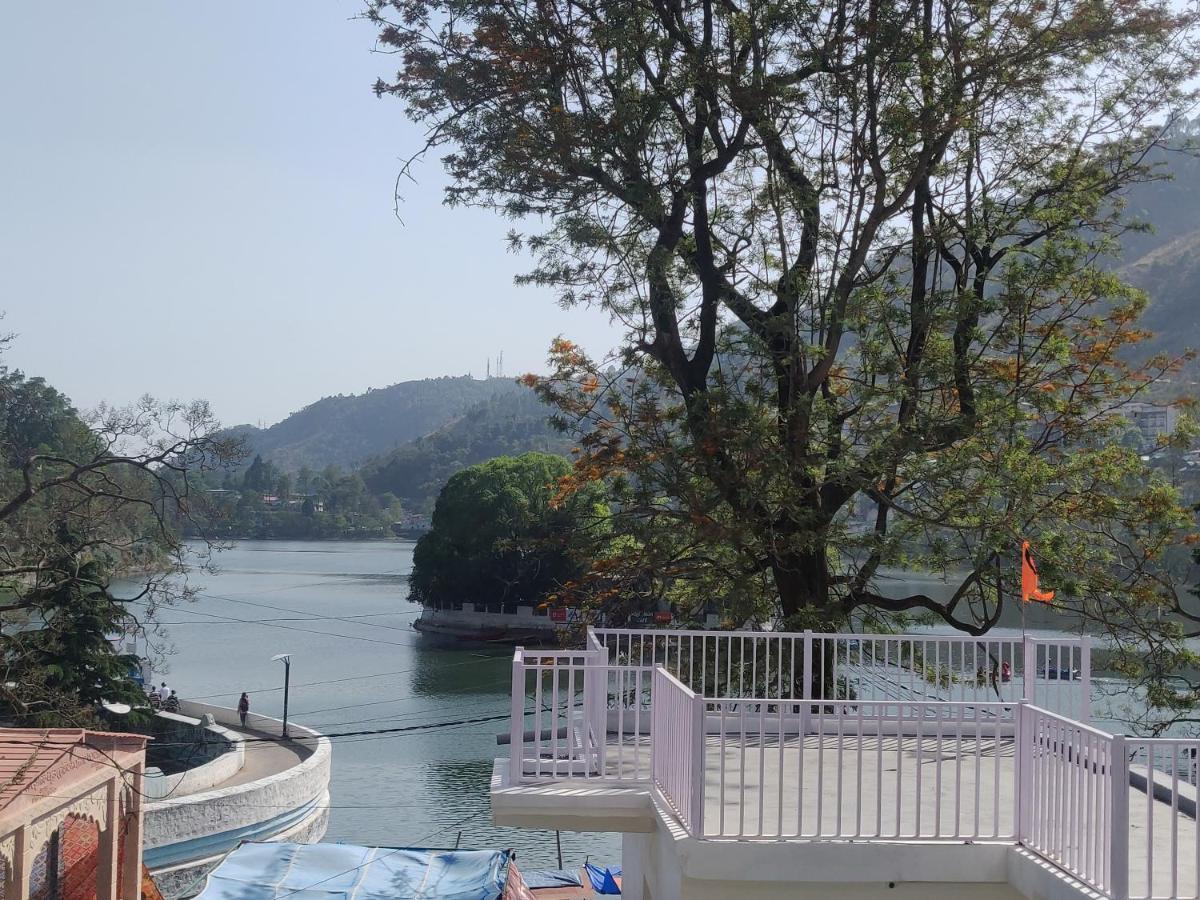 The Periwinkle Homestay Бхимтал Экстерьер фото