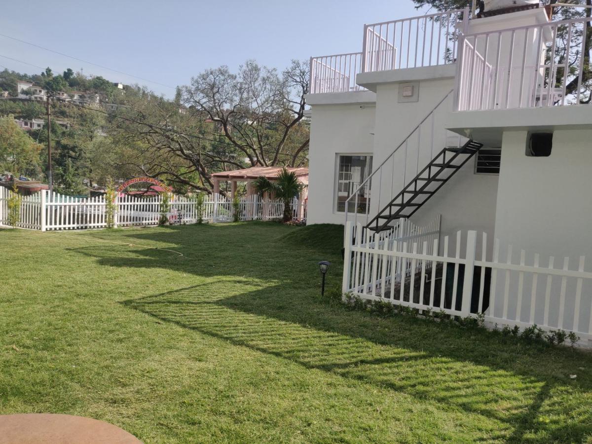 The Periwinkle Homestay Бхимтал Экстерьер фото